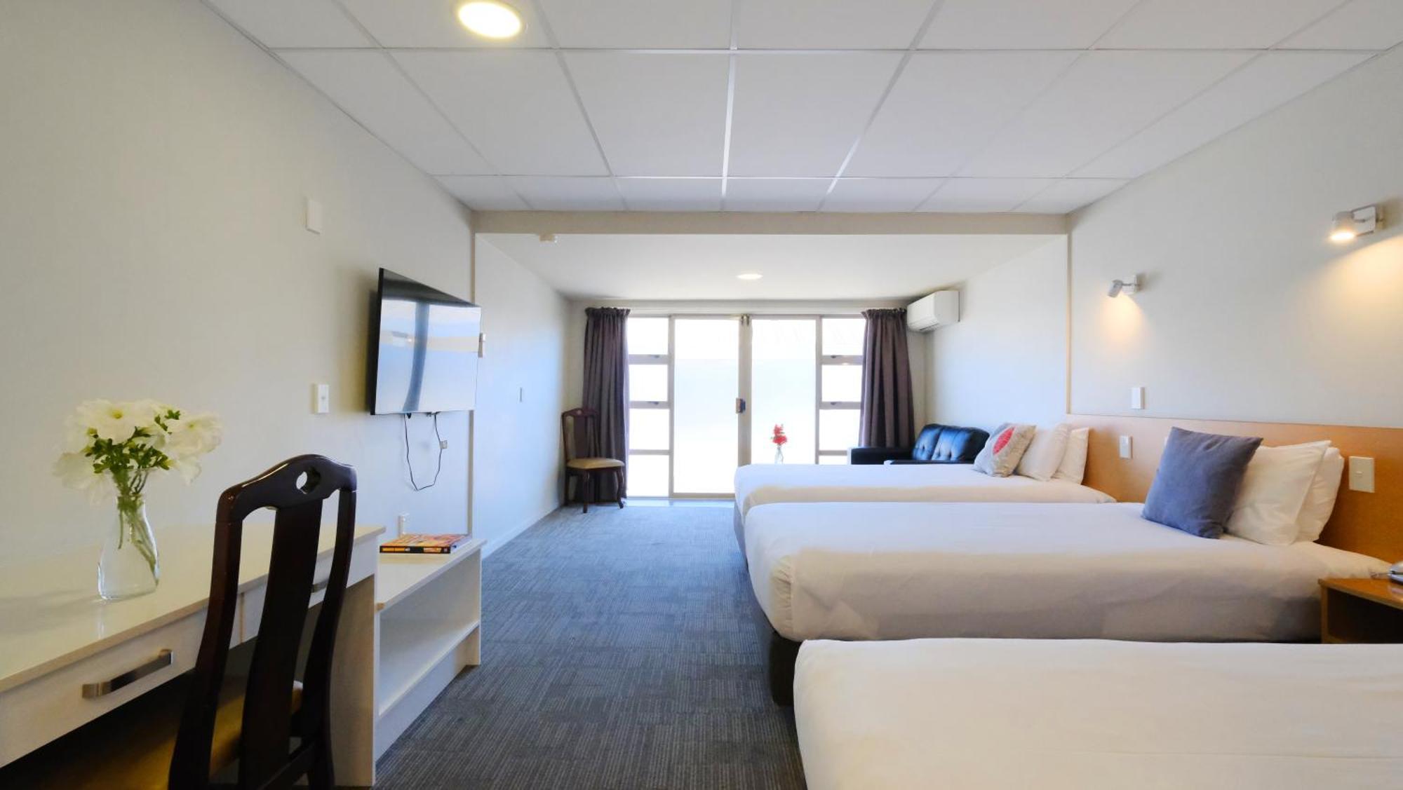 The Garden Hotel Christchurch Exterior photo