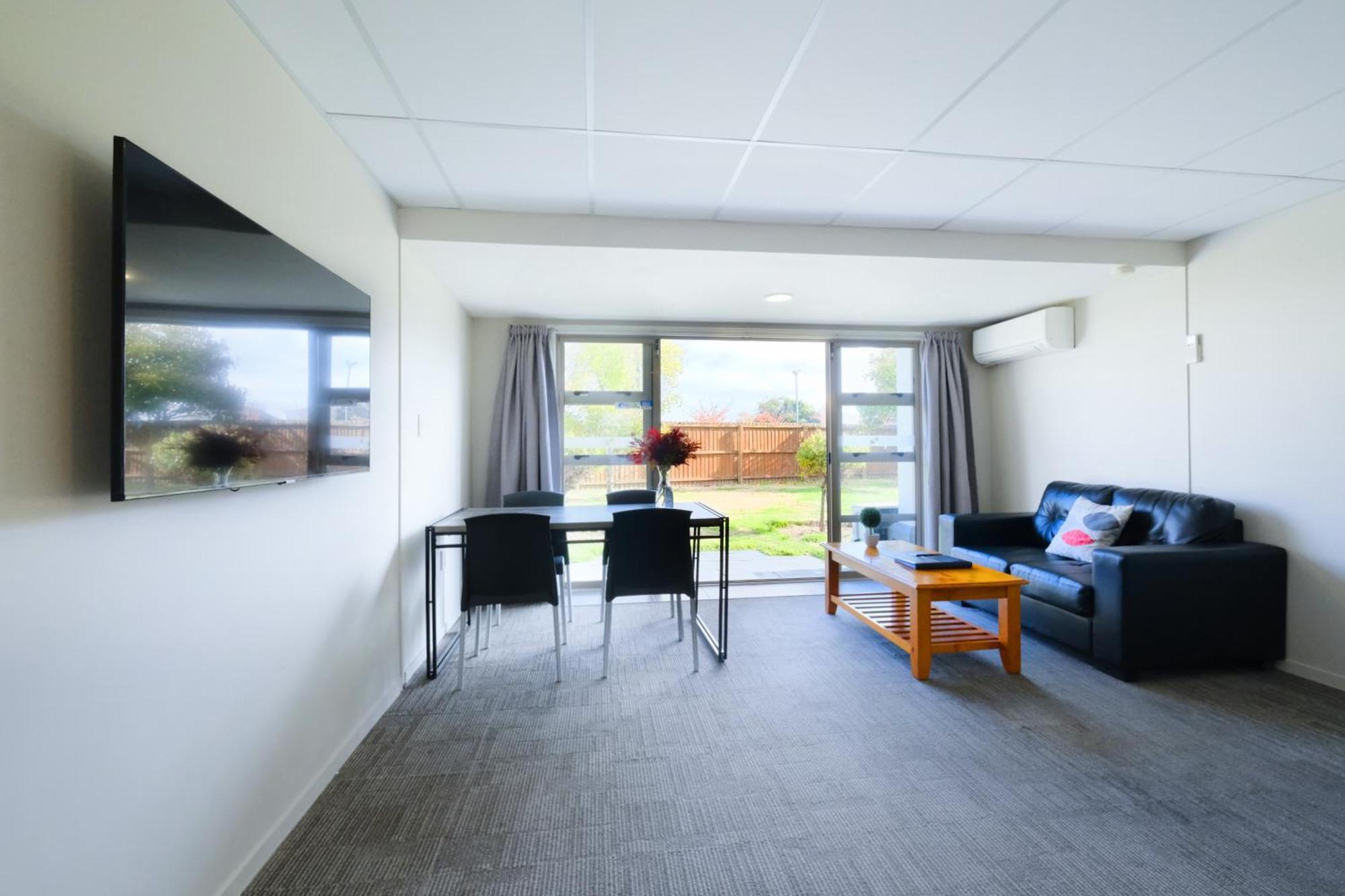 The Garden Hotel Christchurch Exterior photo